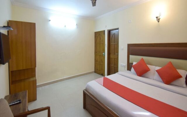 OYO 10229 Hotel Crystal