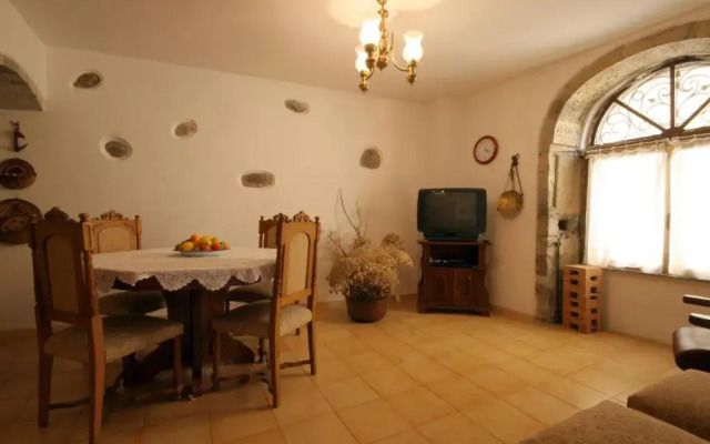 Alloggio Casa In Pietra
