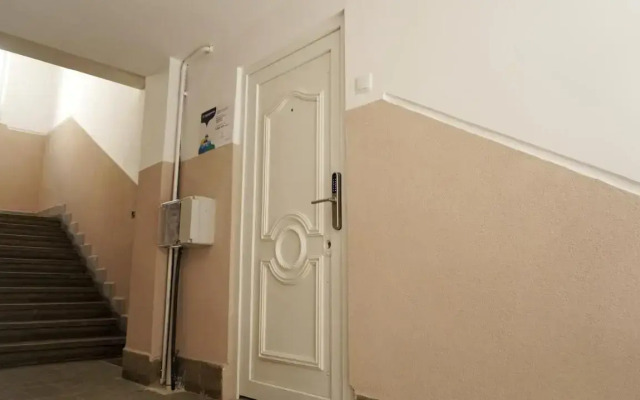 Belvarosi Exkluzív Minigarzon