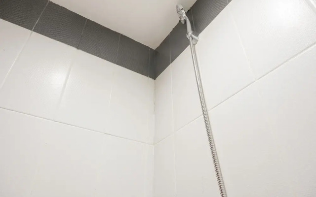 Warm And Cozy Studio At Cinere Bellevue Suites Apartment