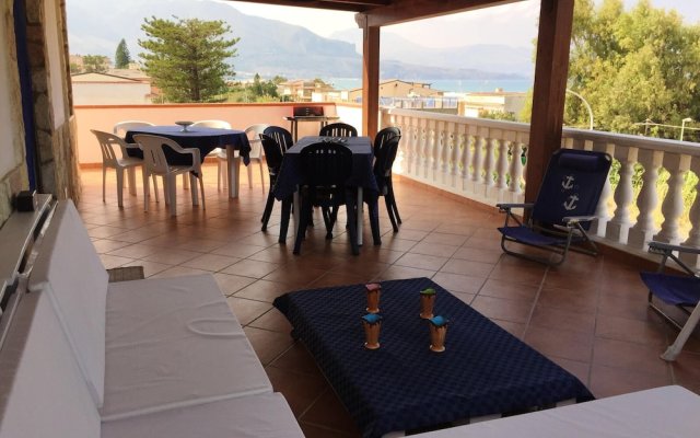 Apartment With 4 Bedrooms in Alcamo Marina, With Wonderful sea View, Furnished Balcony and Wifi - 50 m From the Beach