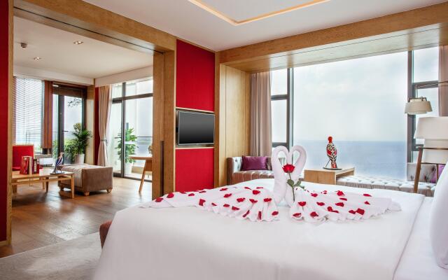 Hotel Indigo Dali Erhai by IHG