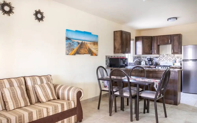 Apartment With Excellent In-town Location 1