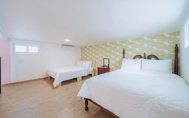 Romain Pension