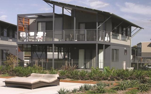 Ramada Resort Diamond Beach