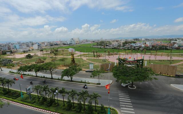 Thanh Long Hotel