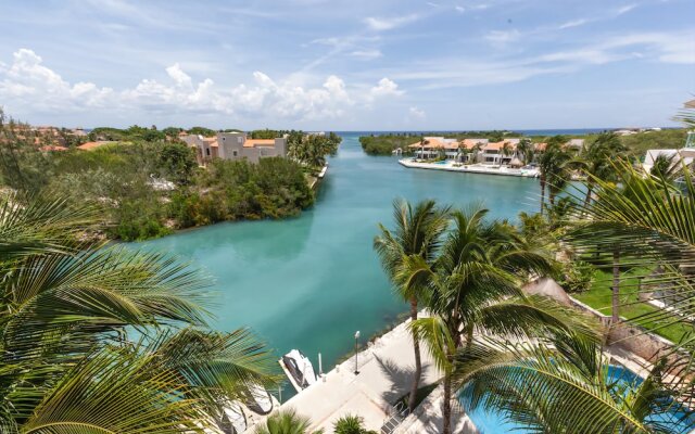 Gran Peninsula 3BR Condo By RMH