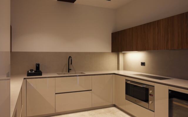 Aernia Suites & Art