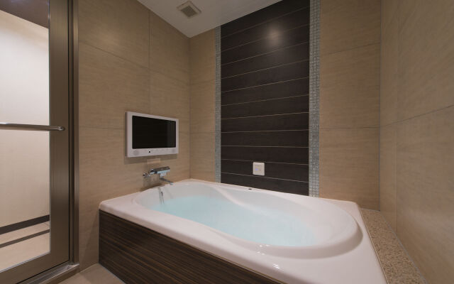 Hotel MYTH