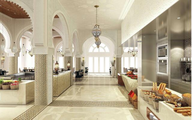 Hilton Salwa Beach Resort & Villas