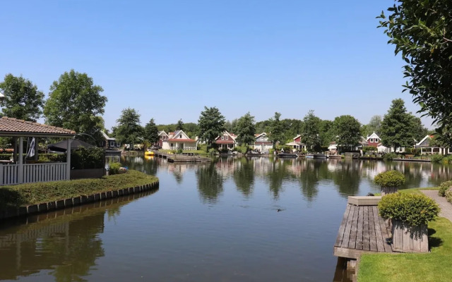 Sun-soaked Bungalow in Simonshaven