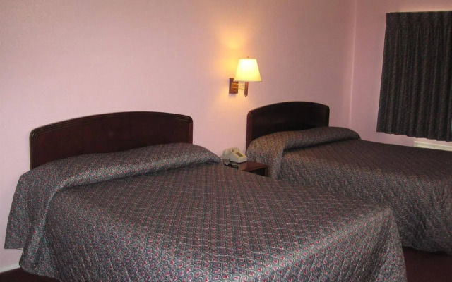Pinn Road Inn and Suites
