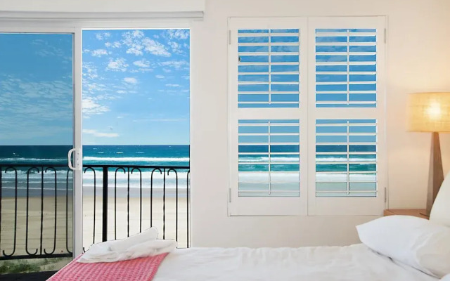 Beachfront Palm Beach Townhouse
