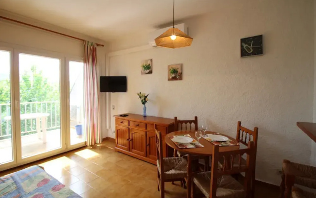 Studio in Empuriabrava Near Sandy Beach