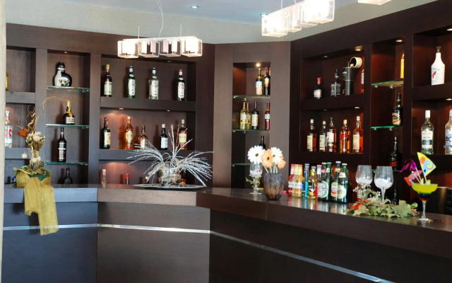 Letsos Hotel
