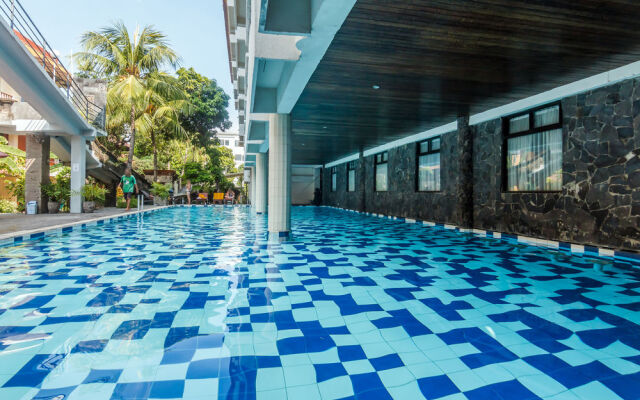 ZenRooms Kuta Dewi Sartika