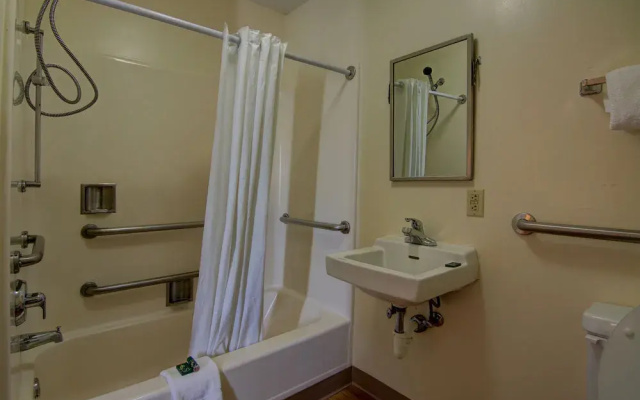 InTown Suites Extended Stay Atlanta GA - Snellville