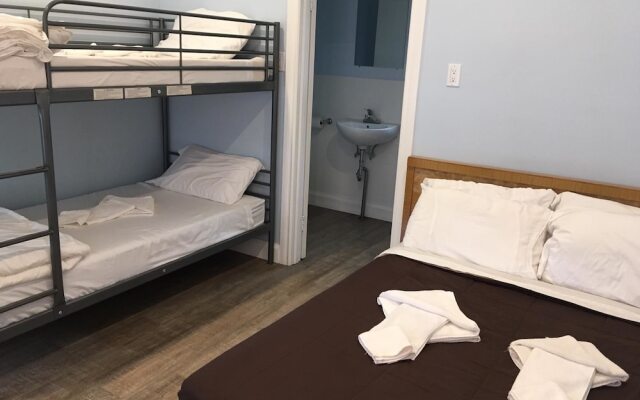 Riverside Park Motel and Campground