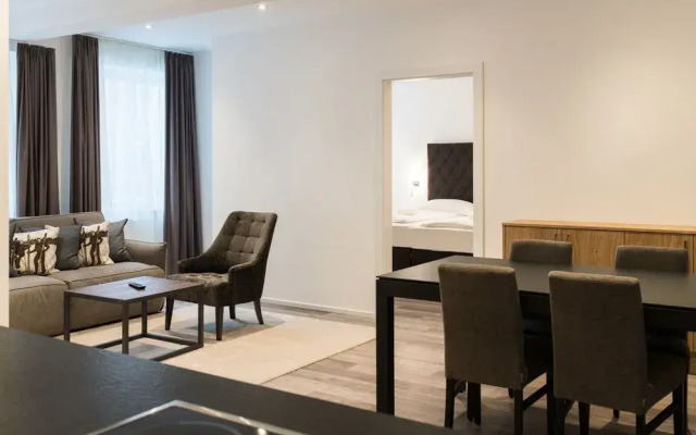 Kaiser Max Suite at The Golden Roof