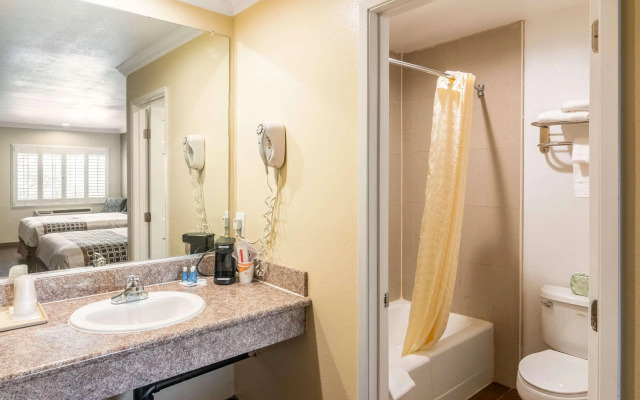 Rodeway Inn Artesia Cerritos