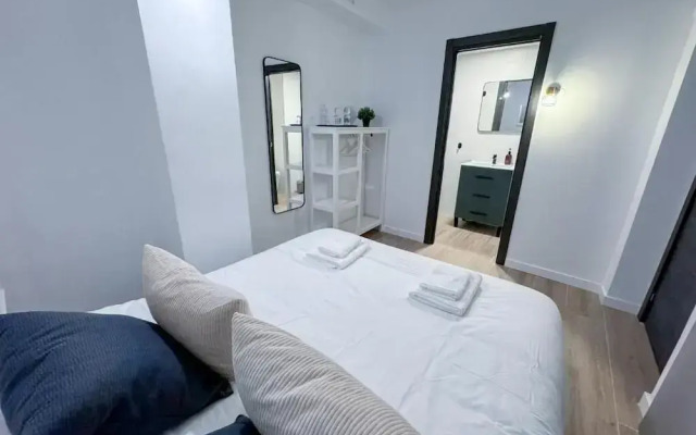 ZUR Boutique Hostel