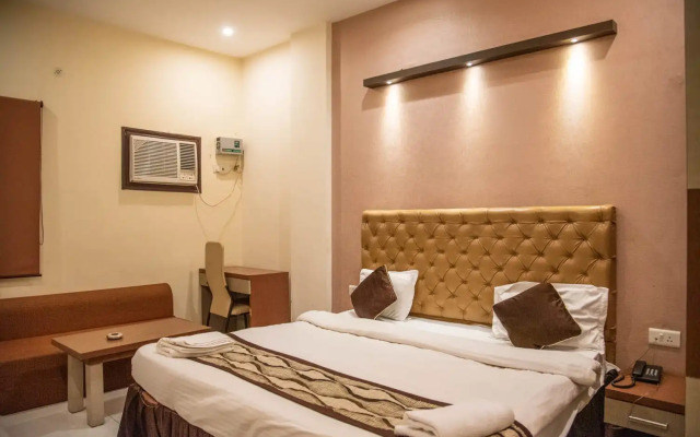 Hotel Maple Delite