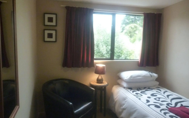 Redwood Lodge