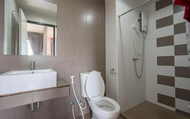 Aparthotel Live at Home Sukhumvit 105