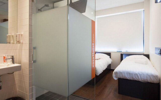 easyHotel Amsterdam City Centre South