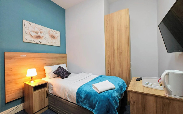 Wellesley Hotel