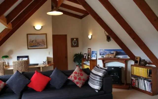 Cairnbrae House