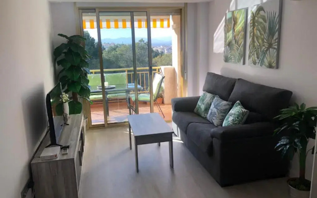 Brand New Apartment with Swimming Pool and Views