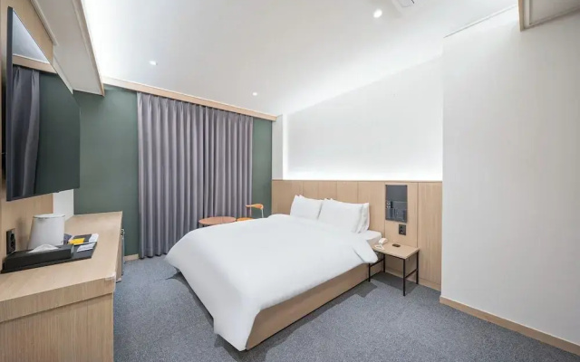 Hound Hotel DaeGu