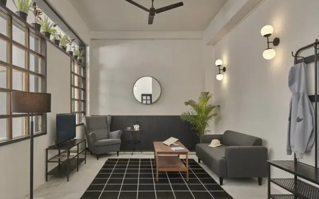 Poshtel VNS