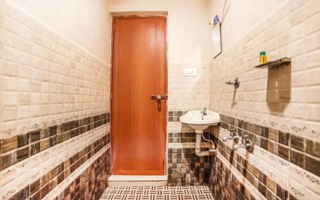 FabHotel Blue Orchid Railway Station