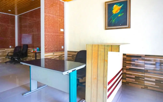 OYO 93066 D'niel Homestay Syariah
