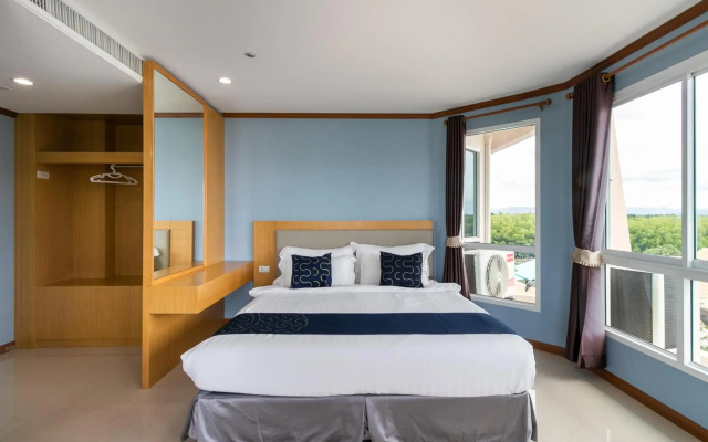 GoldenBeach Boutique Resort
