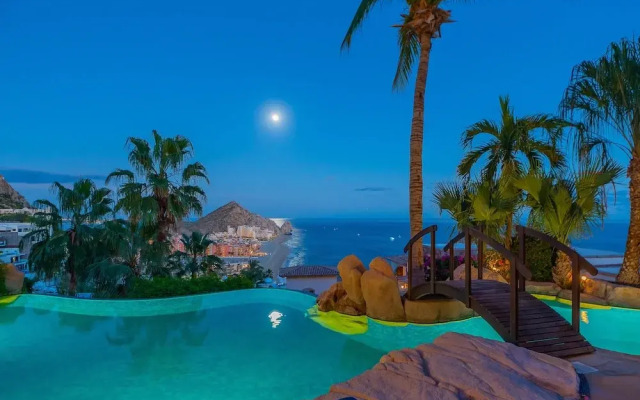 Pacific Ocean Views From This Escape: Villa Miramar