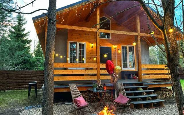Dacha Inn Les
