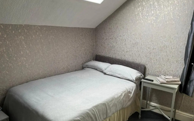 West Vale Villa Hotel