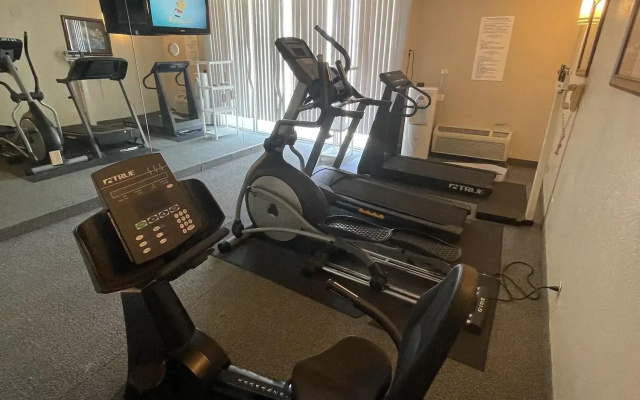 Garnet Inn & Suites, Orlando