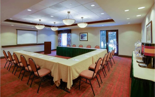 Hampton Inn Garden City Long Island