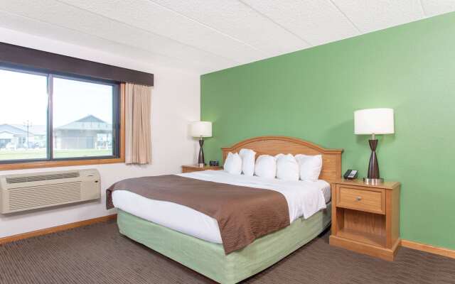 AmericInn by Wyndham Eau Claire