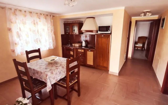 Viktorov Comfortable 2-bed Apartment