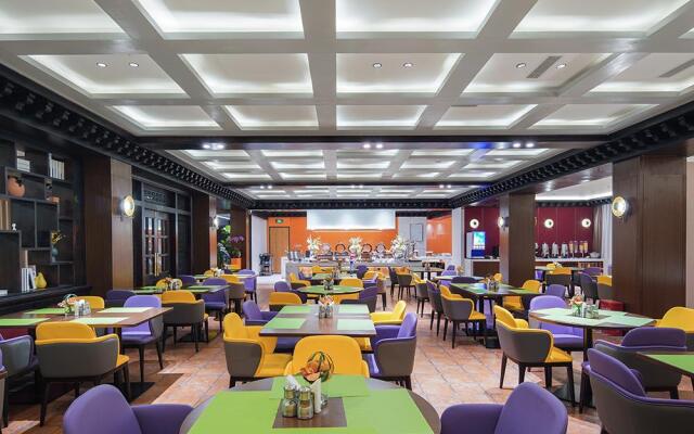 Hampton by Hilton Lhasa Najin Road