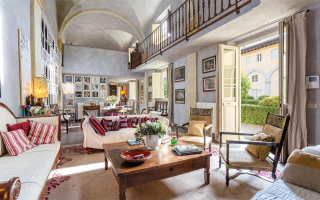 Casa Blanc in Lucca With 1 Bedrooms and 1 Bathrooms