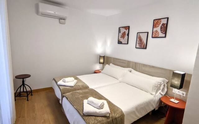 Apartamentos Plaza Del Torico