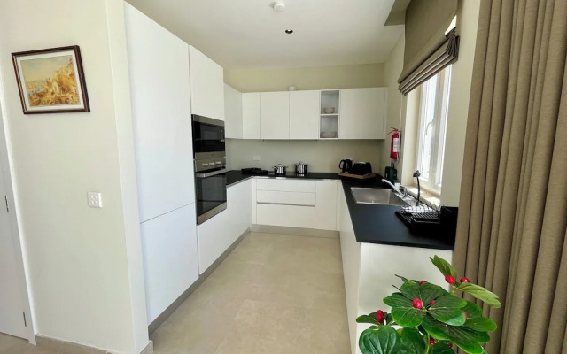 Bugibba Square Seafront LUX Apartments