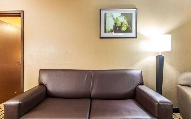 Best Western Plus Cleveland Inn & Suites