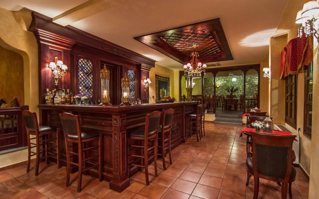 Doupiani House Hotel
